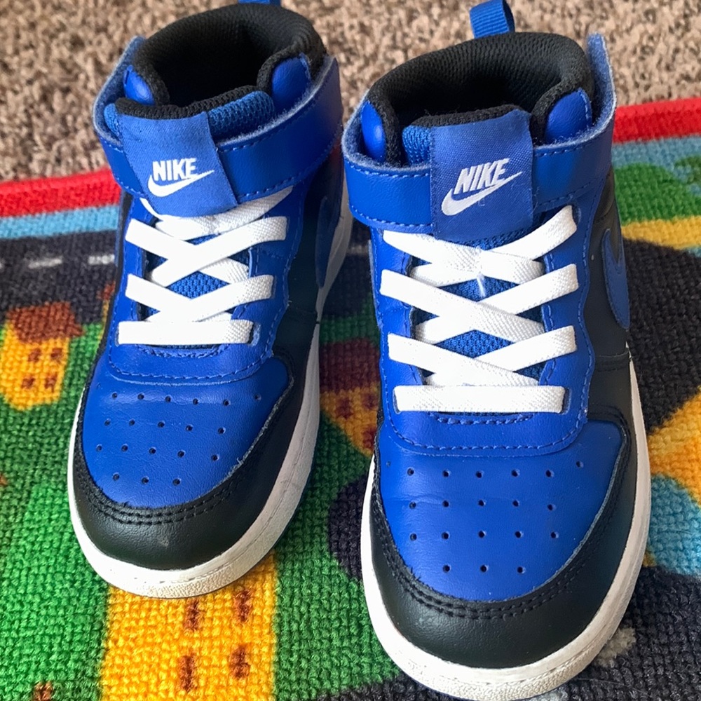 Nike Court Borough